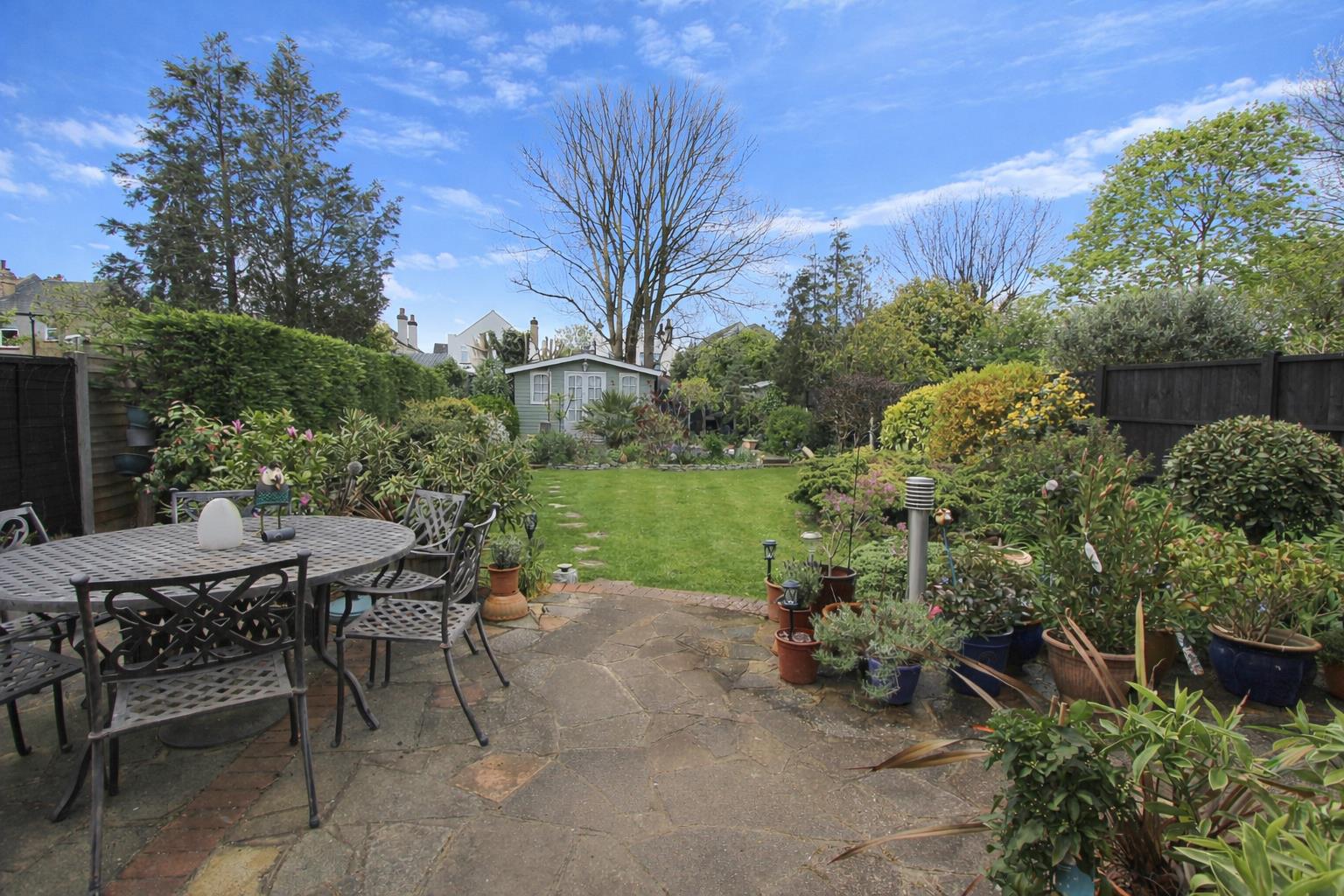 Senga Road, Wallington